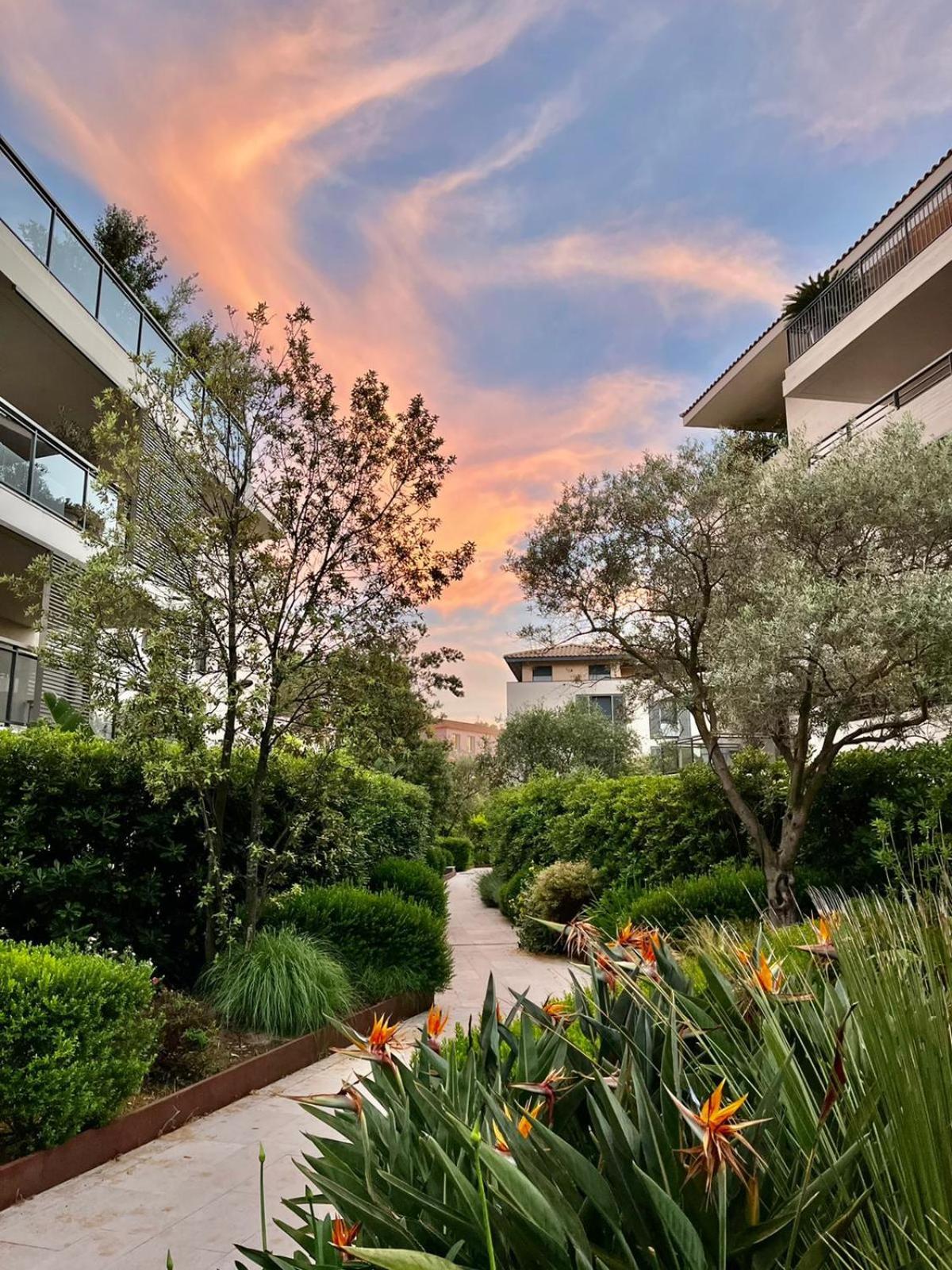 Exclusive Resort Apartments With Parking Saint-Tropez Exteriör bild